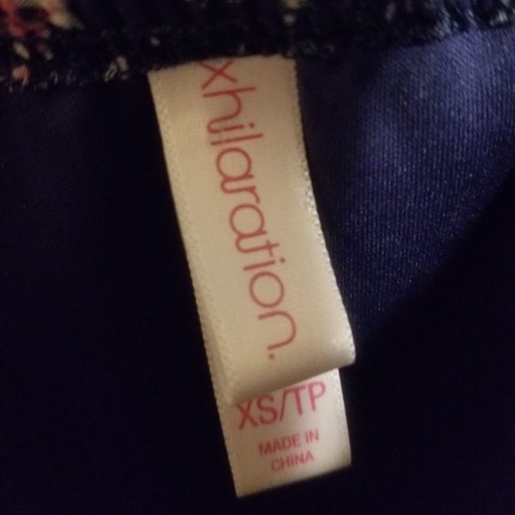 Xhilaration Blue Floral Romper XS - Picture 4 of 4